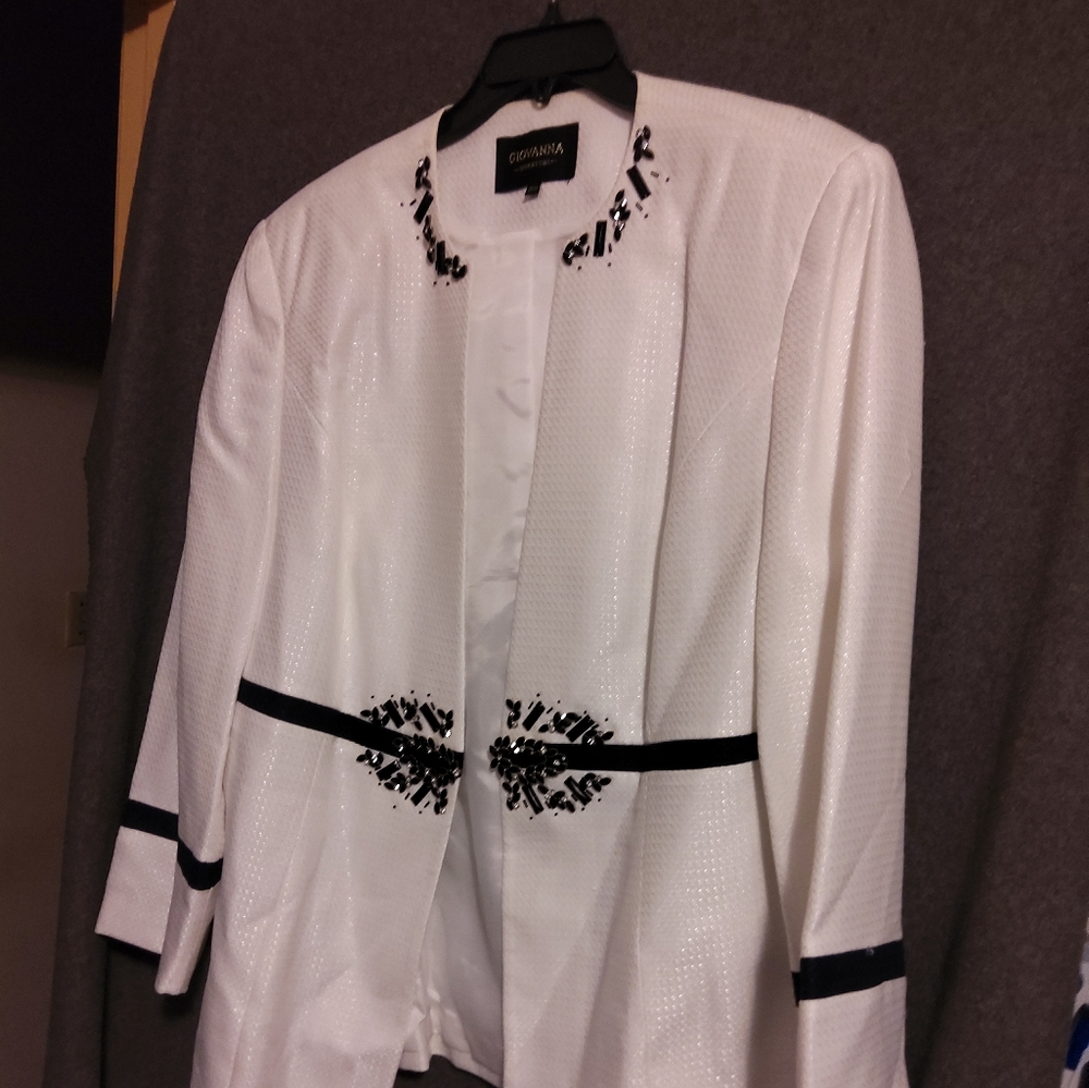 Giovanna 3pc Women's Suit